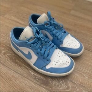 Nike Air Jordan UNC Dunks